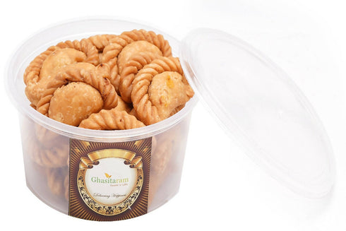 Ghasitaram Farsaan Gujiya